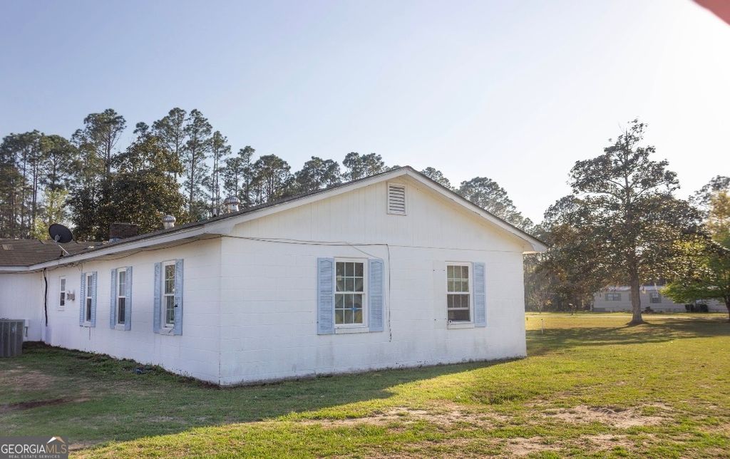 Photo of 695 Jasmine Drive, Douglas, GA 31535 (MLS # 10724266)