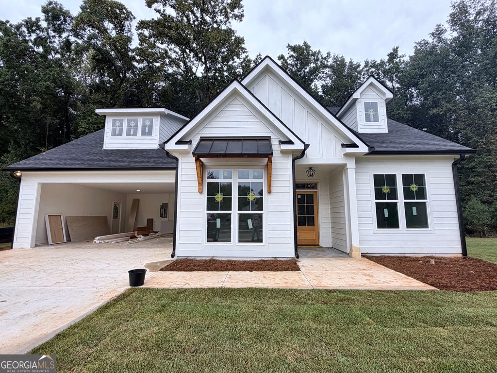 Photo of 5 Quiet Cove #LOT 34, Newnan, GA 30263 (MLS # 10874436)