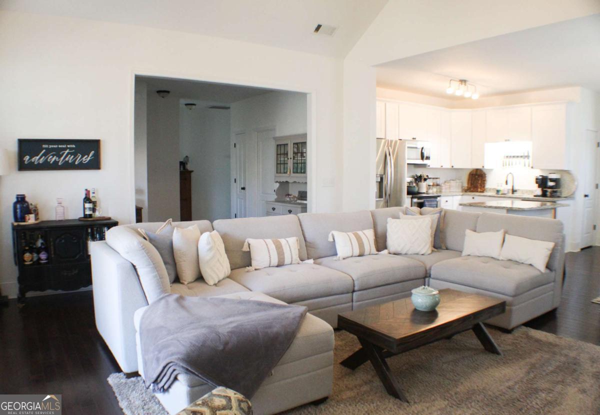 1175 Diamond Hill Colbert RD