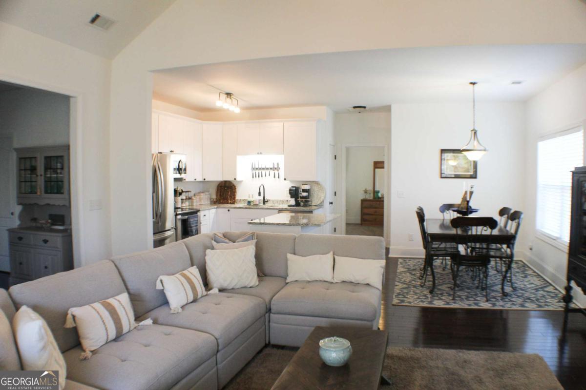 1175 Diamond Hill Colbert RD