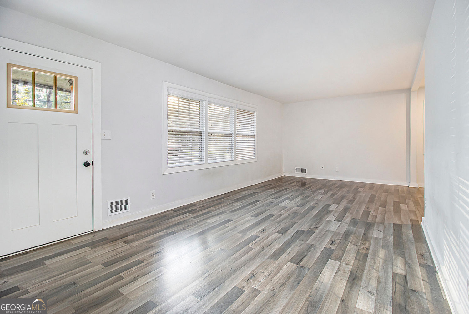 2425 Clifton Springs RD