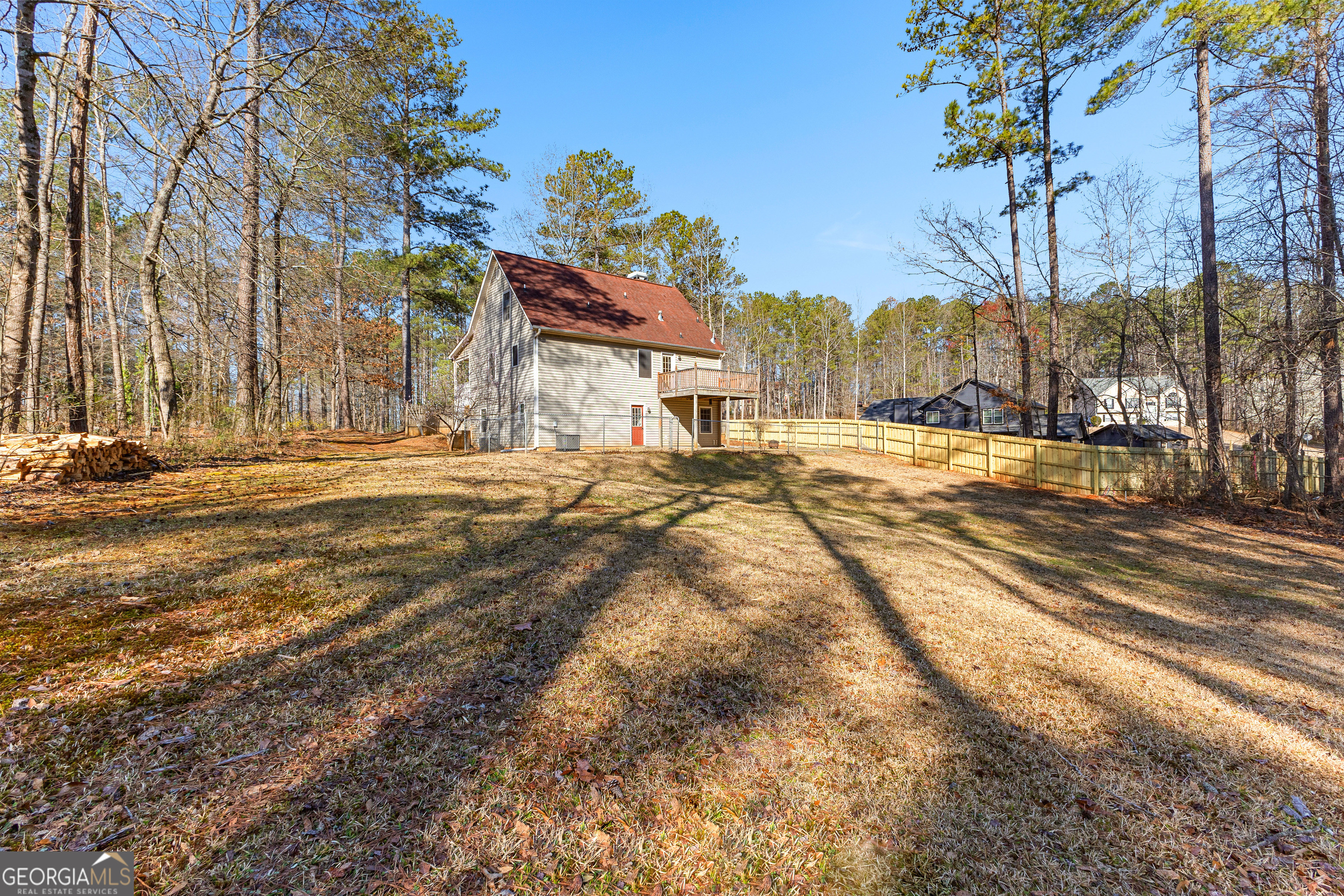 Newnan, Georgia 30263, United States, 5 Bedrooms Bedrooms, ,3 BathroomsBathrooms,Residential,Active,88114