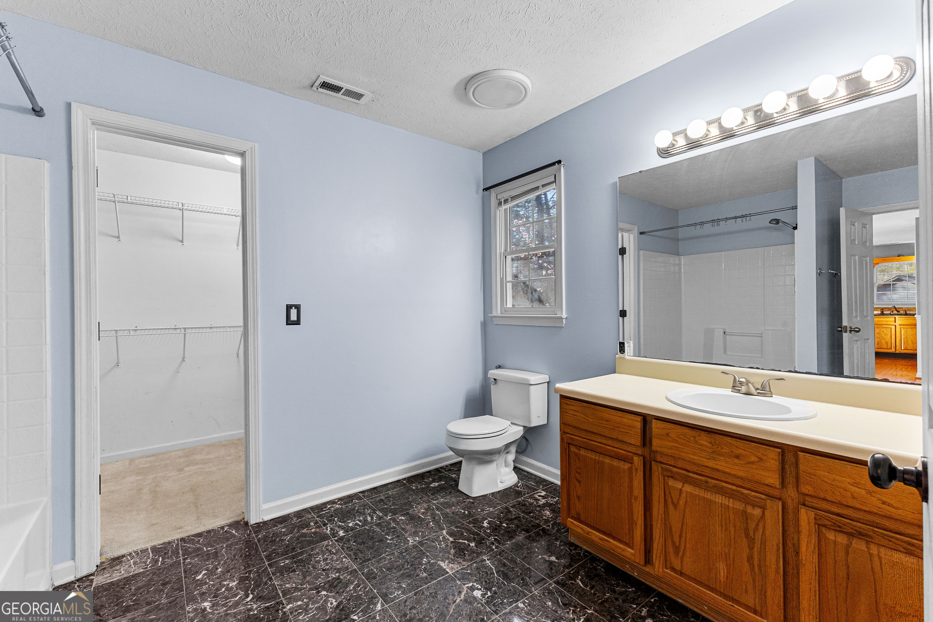 Newnan, Georgia 30263, United States, 5 Bedrooms Bedrooms, ,3 BathroomsBathrooms,Residential,Active,88114