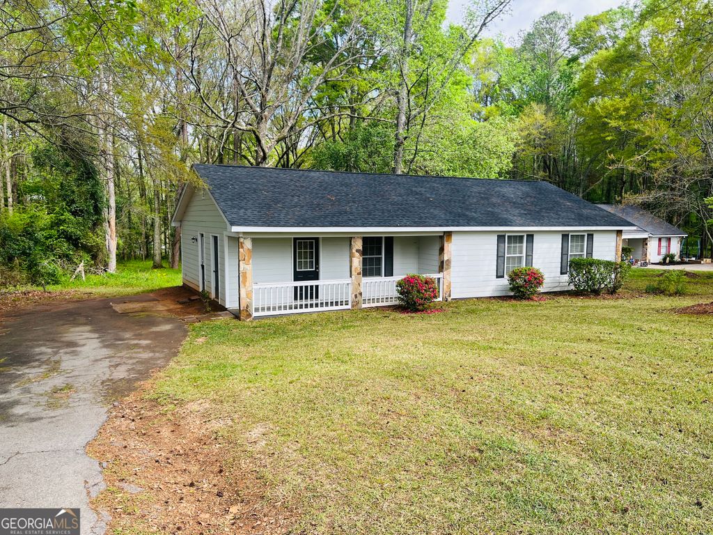 Photo of 1156 New Hutchinson Mill Road, Lagrange, GA 30240 (MLS # 10724918)