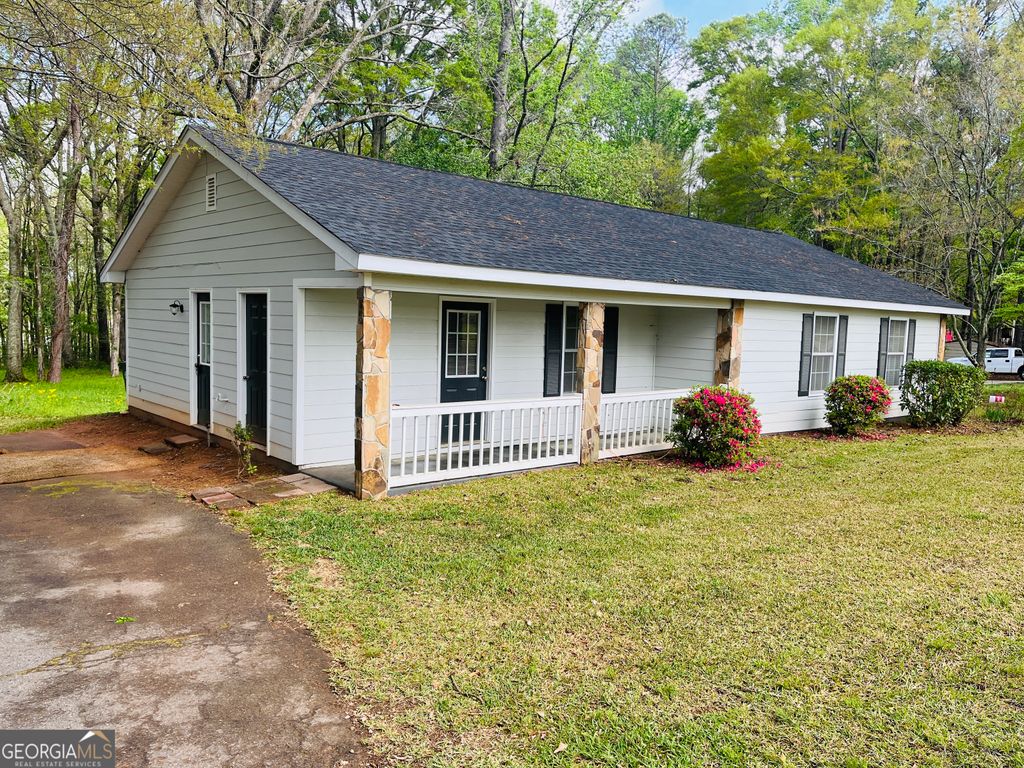 Photo of 1156 New Hutchinson Mill Road, Lagrange, GA 30240 (MLS # 10724918)
