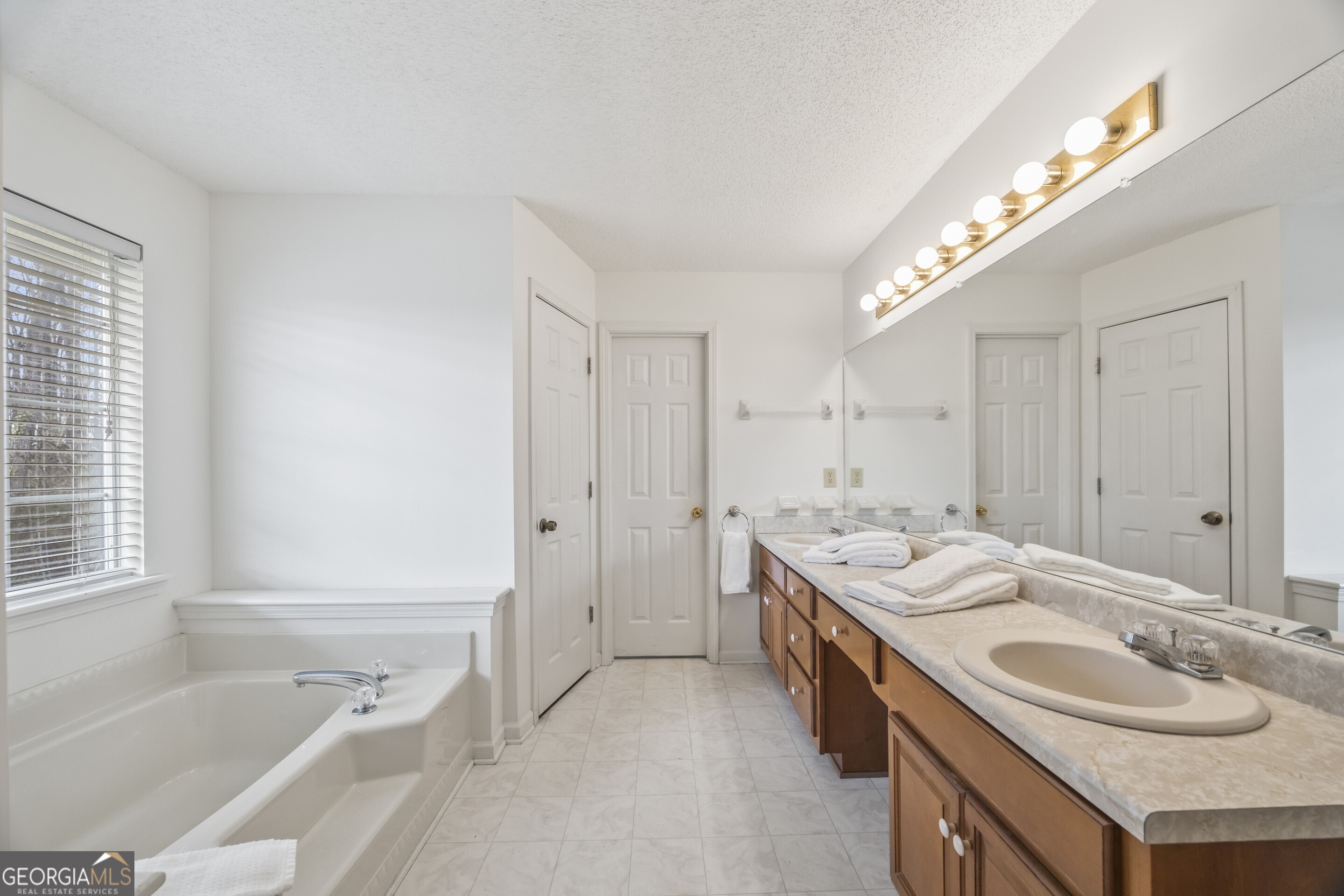 Martin, Georgia 30557, United States, 3 Bedrooms Bedrooms, ,3 BathroomsBathrooms,Residential,Active,96876