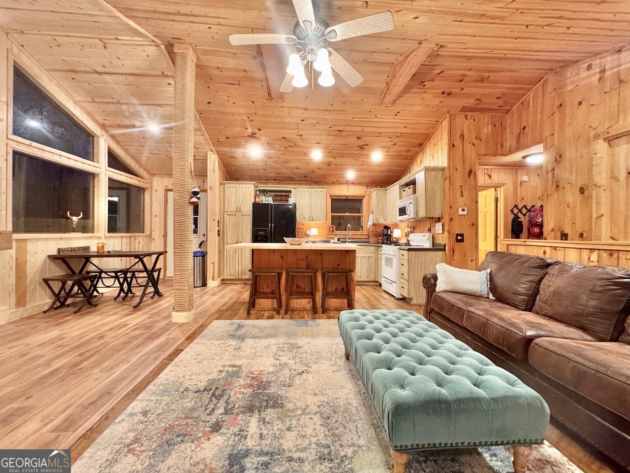 185 Pope Dickson LN