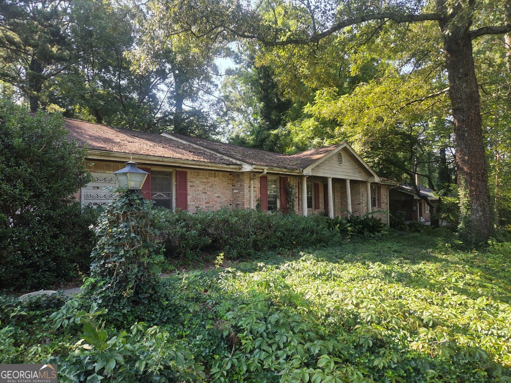 Photo of 938 Rockbridge Way, Norcross, GA 30093 (MLS # 10819583)