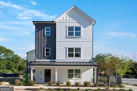 373 Kings LNDG Hapeville GA 30354