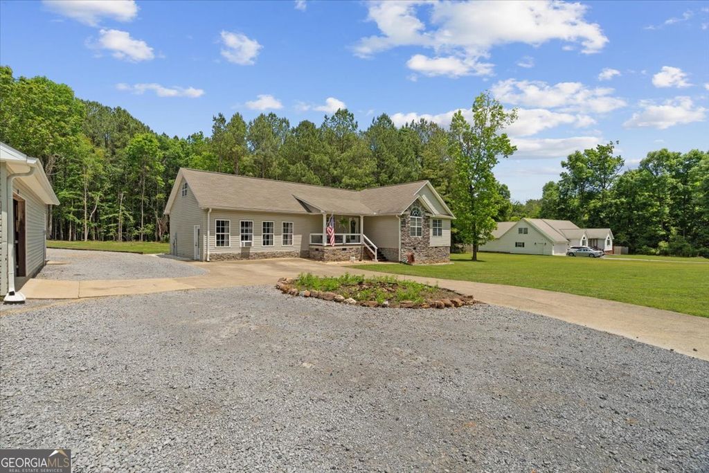 Photo of 90 Sunset Drive, Summerville, GA 30747 (MLS # 10763336)