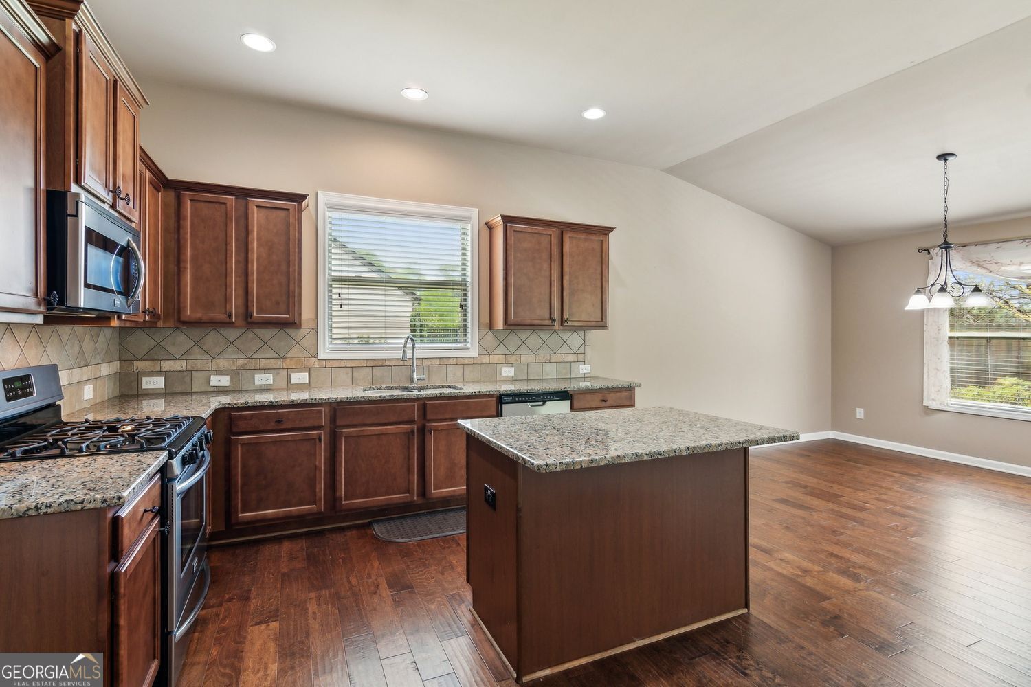 Cumming, Georgia 30028, United States, 4 Bedrooms Bedrooms, ,2 BathroomsBathrooms,Residential,Active,227720