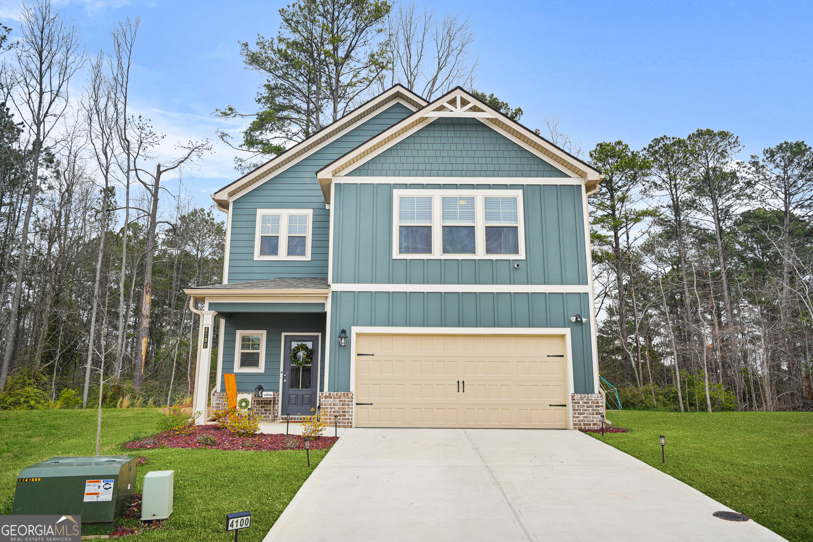 Fayetteville, Georgia 30214, United States, 4 Bedrooms Bedrooms, ,3 BathroomsBathrooms,Residential,Active,91570