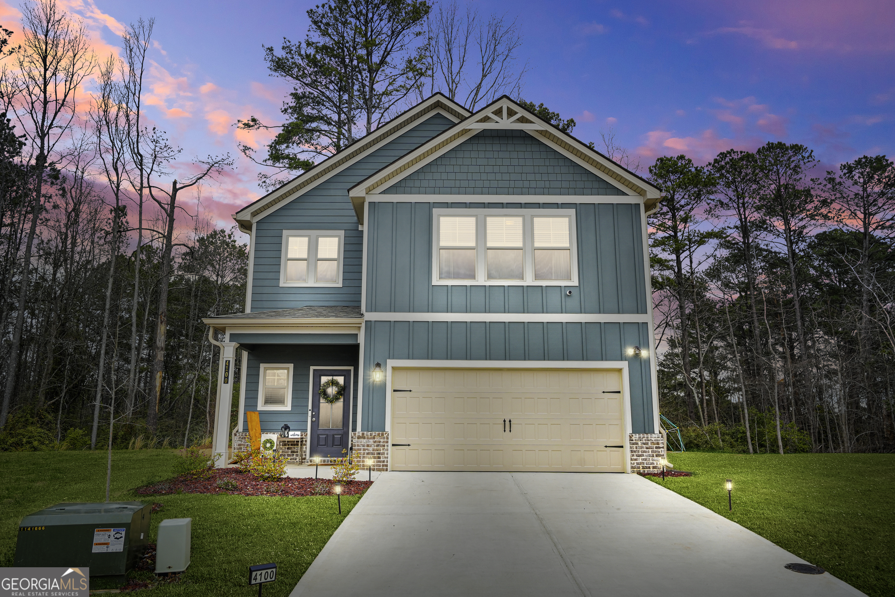 Fayetteville, Georgia 30214, United States, 4 Bedrooms Bedrooms, ,3 BathroomsBathrooms,Residential,Active,91570