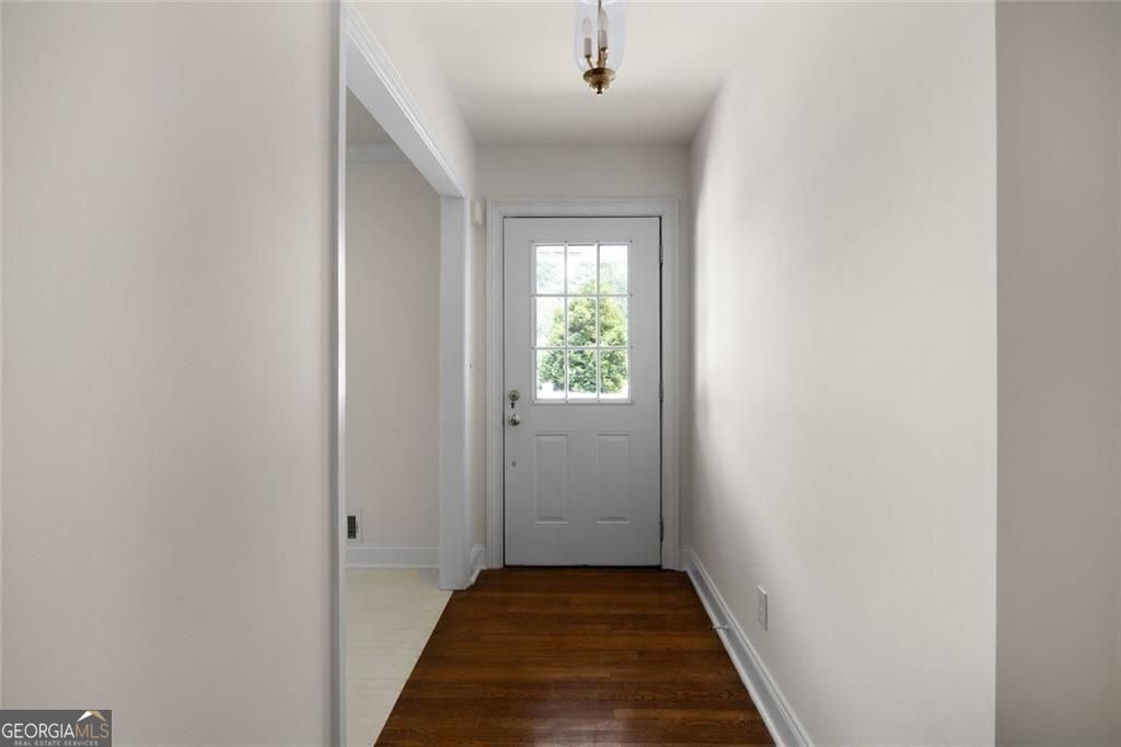 1100 Tuxedo DR