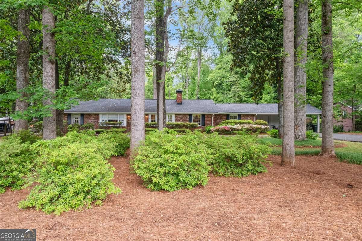 302 Chinquapin DR SW