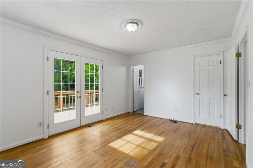 549 Joann AVE