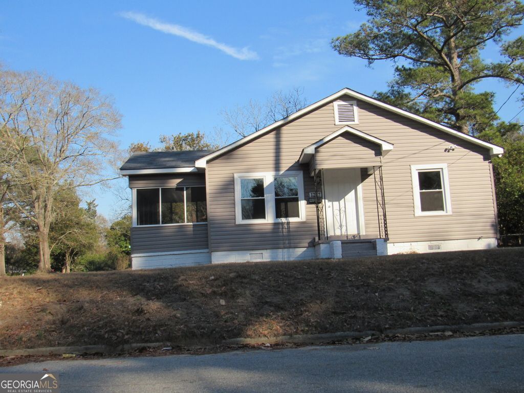 Photo of 1263 Highland Avenue, Macon, GA 31211 (MLS # 10686056)