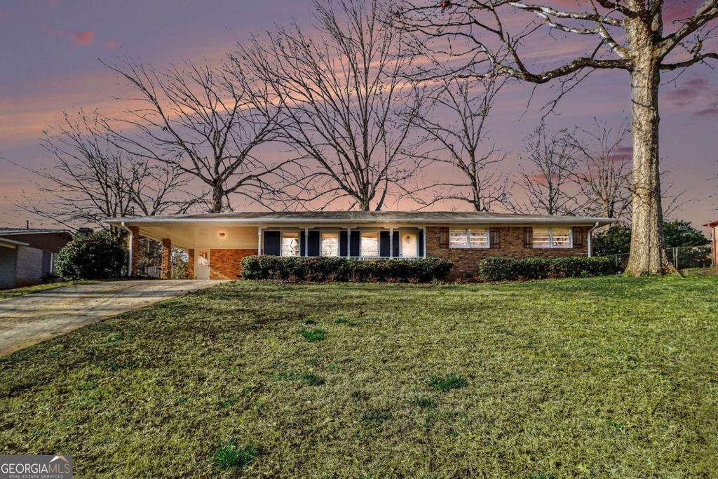 Photo of 3811 Wake Forest Road, Decatur, GA 30034 (MLS # 10763103)