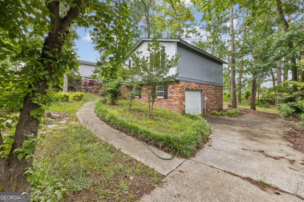 4572 Colonial RD