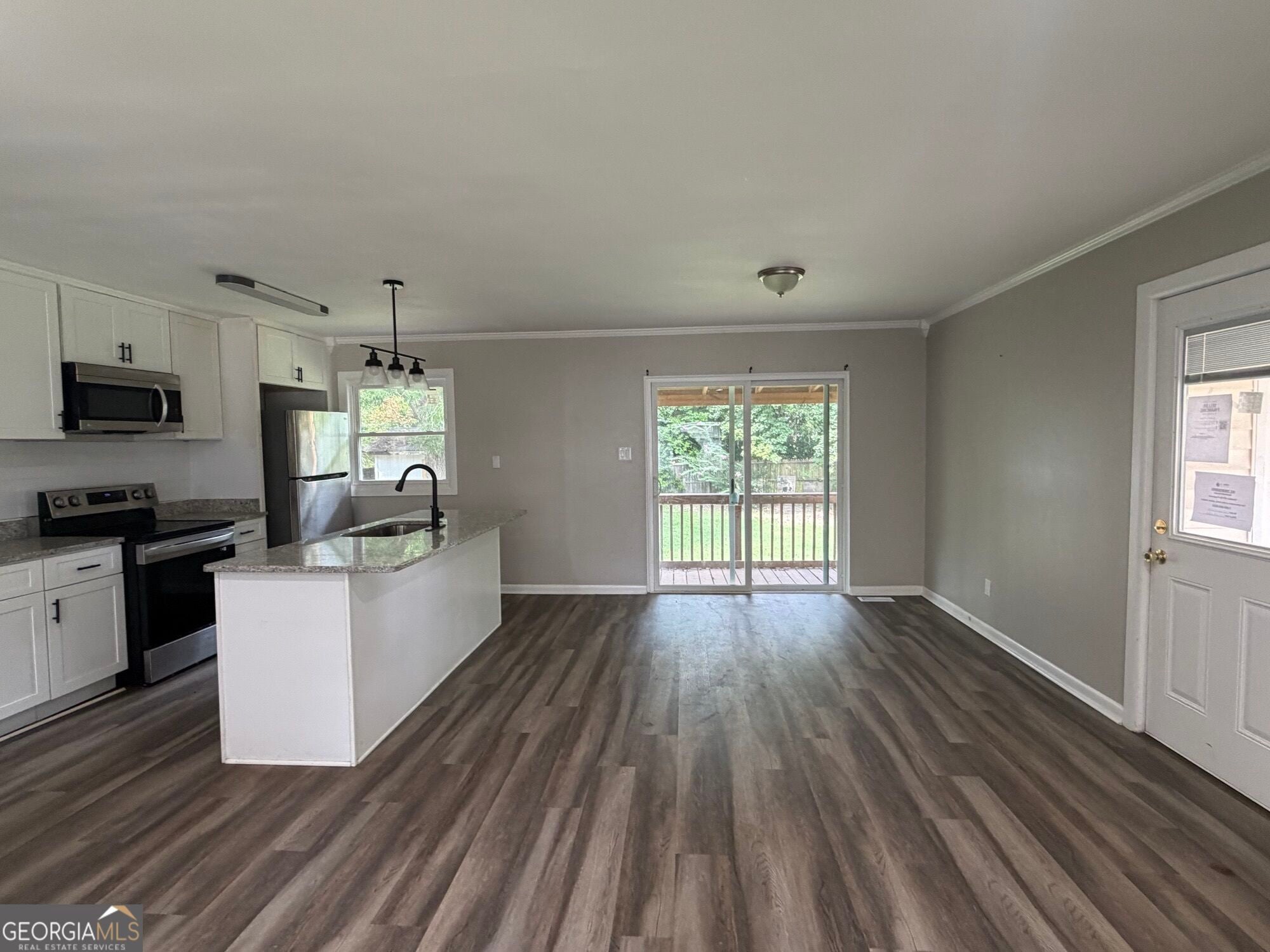215 Sunnydale DR