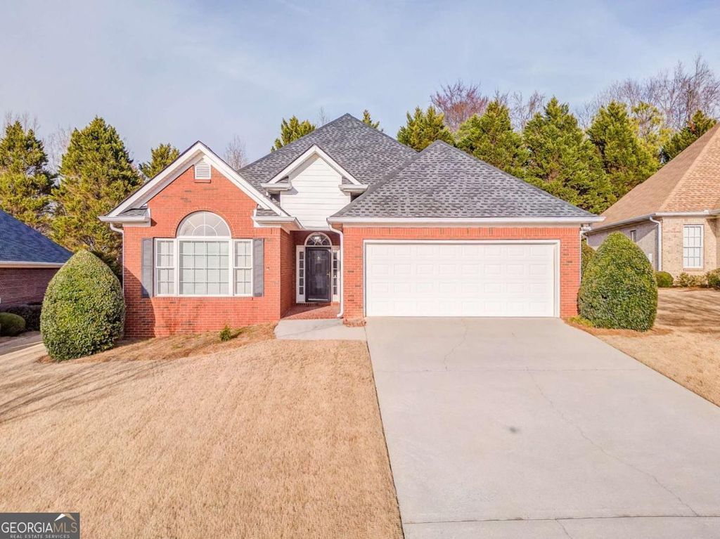 Photo of 114 Vinings Way SE, Calhoun, GA 30701 (MLS # 10698503)