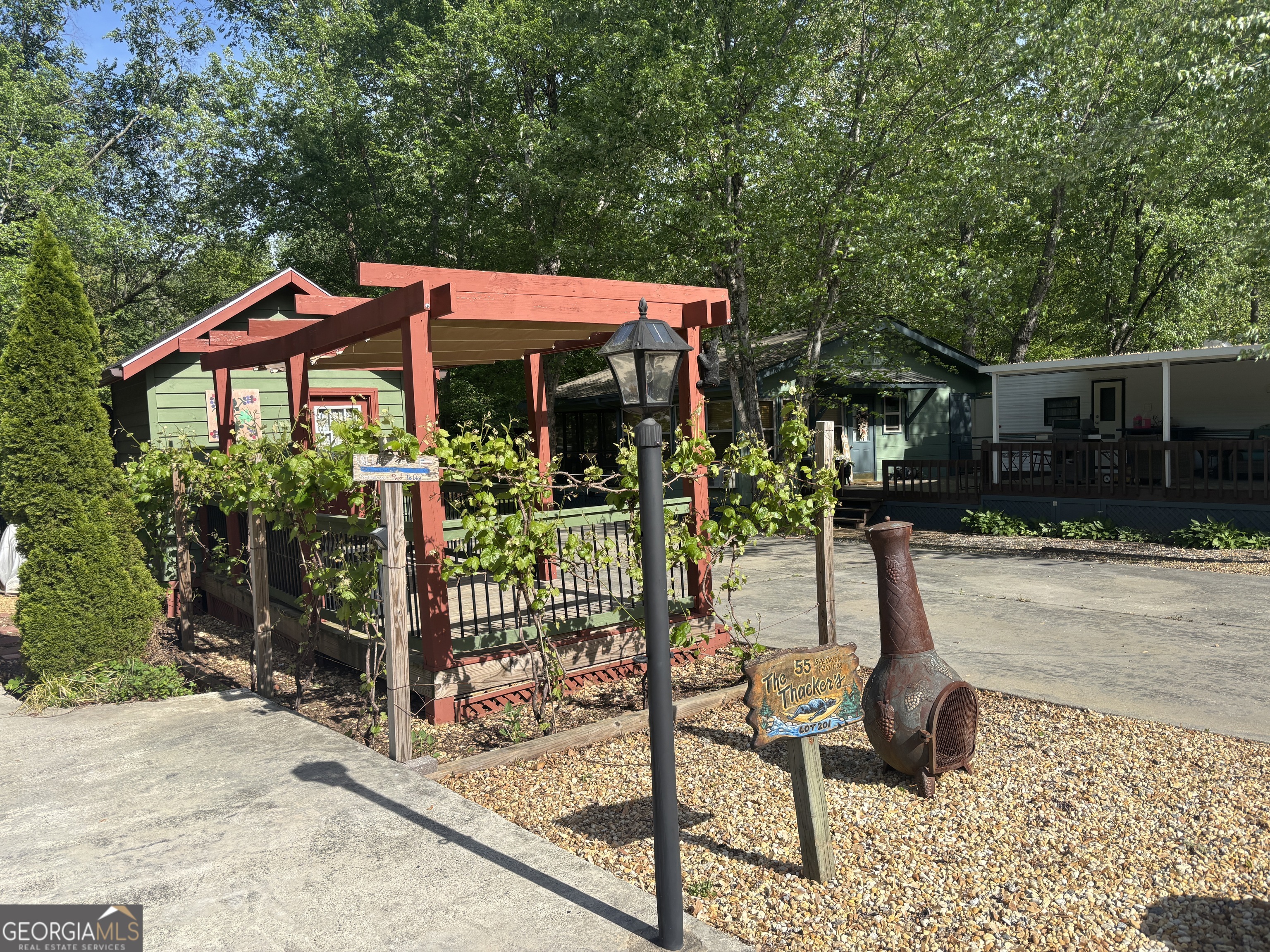 55 Speckled Trout DR