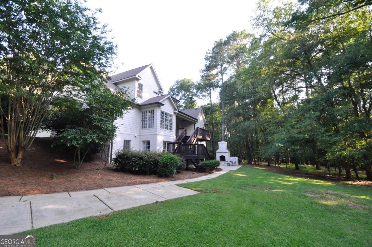 1070 Lexington CT