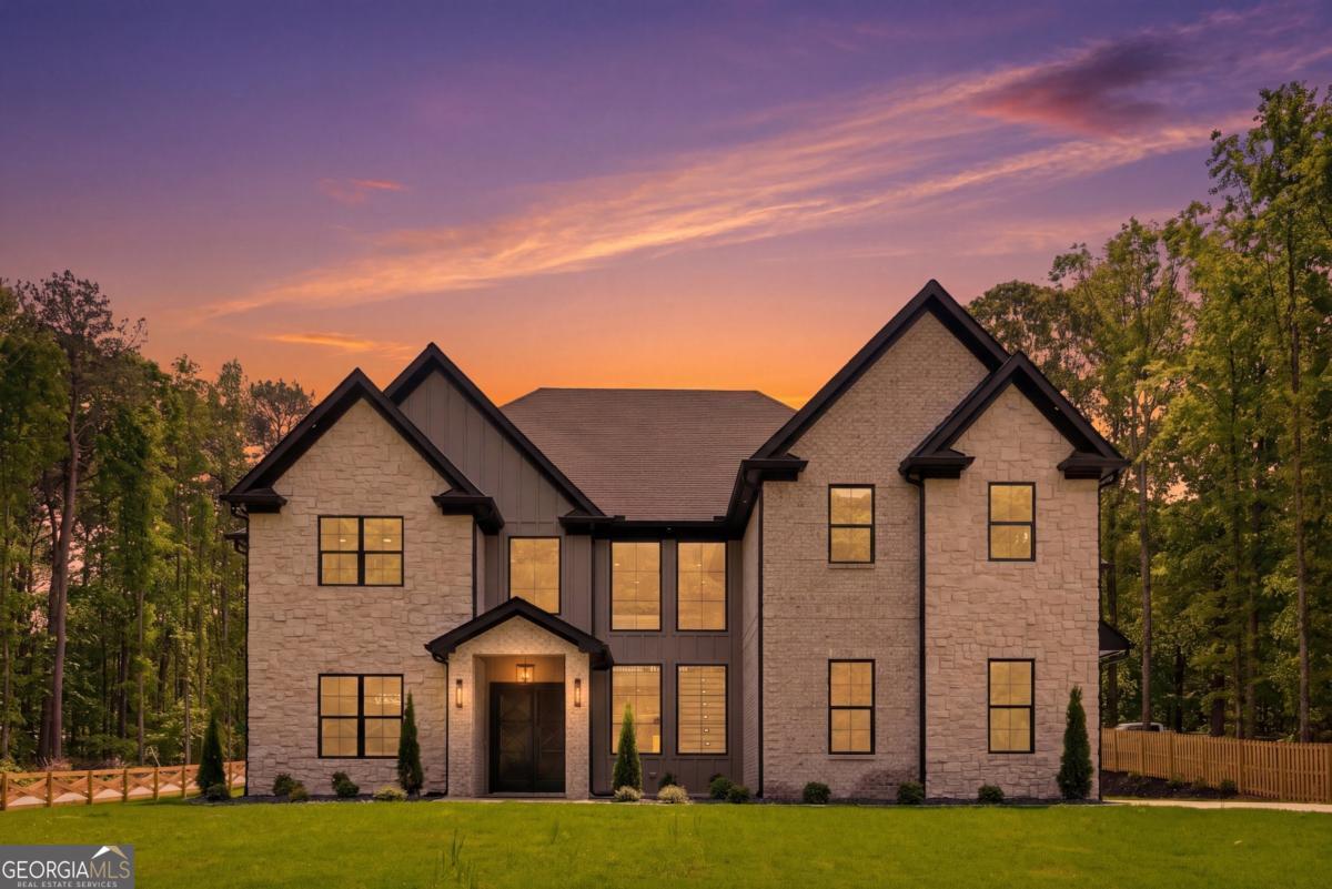 2196 Old Fountain RD