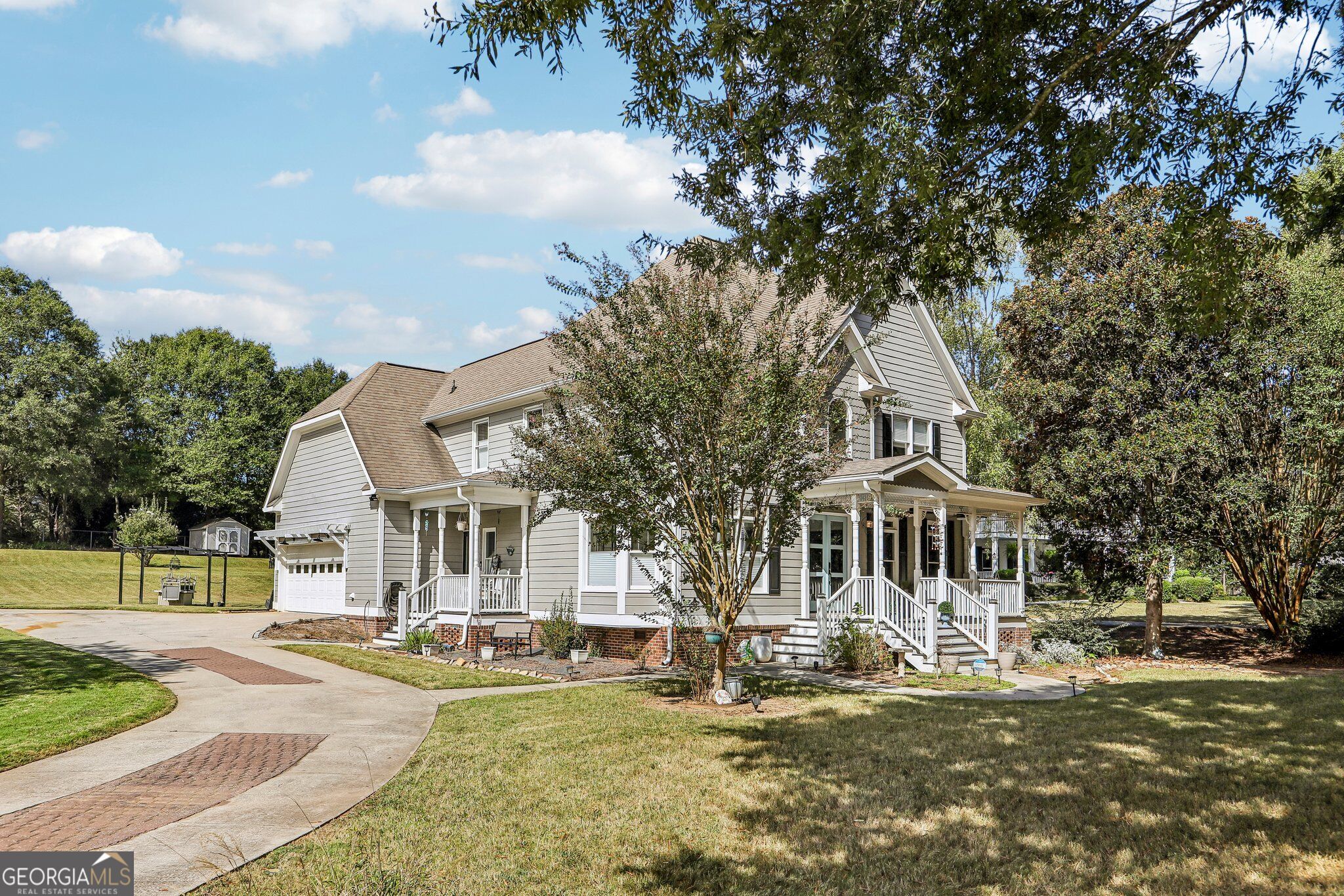 210 Mackenzie LN