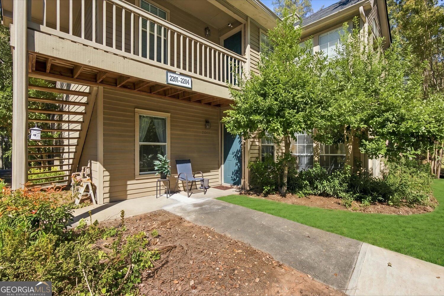 2202 Country Park DR SE