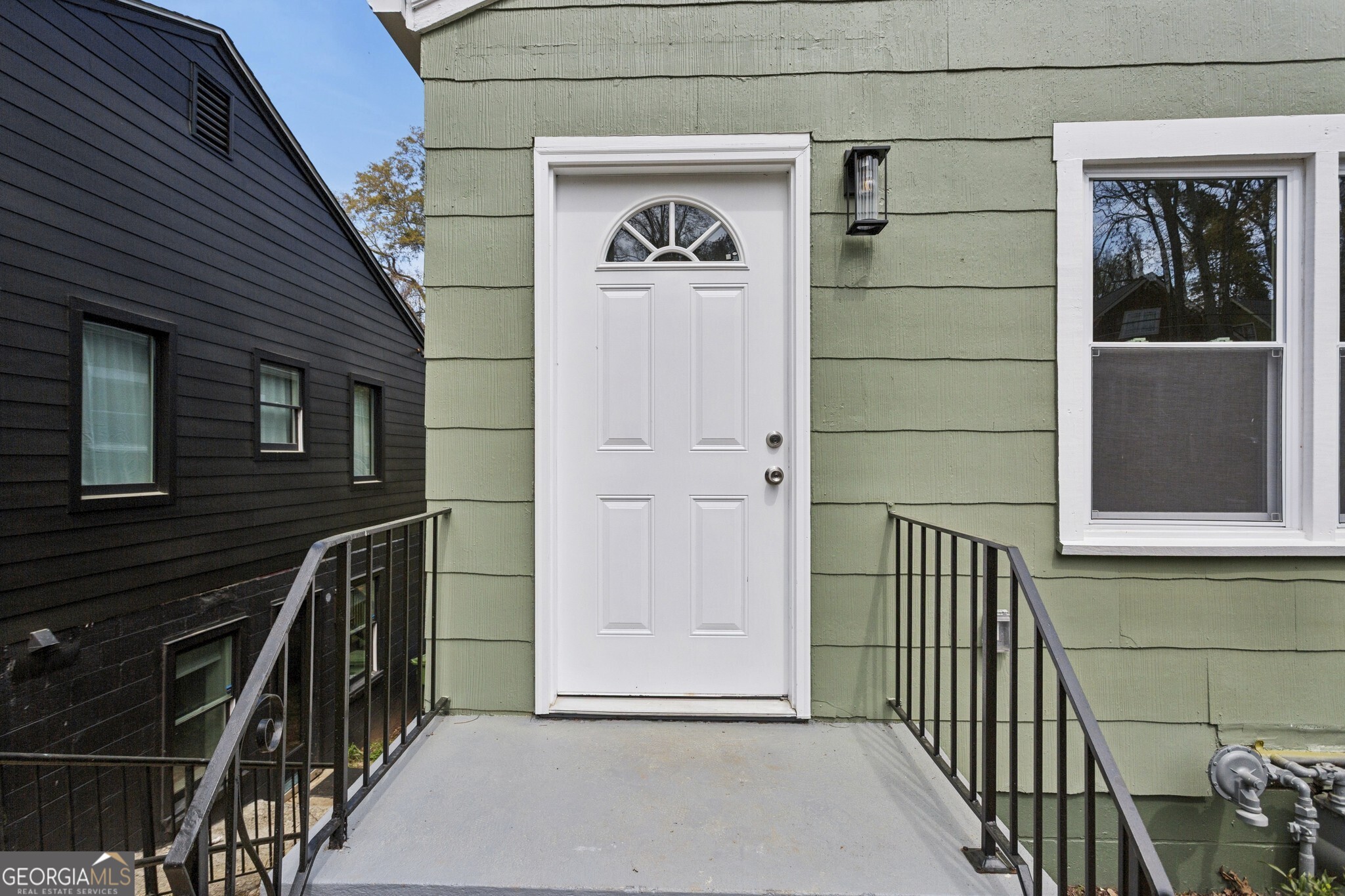 2278 Sutton ST SE