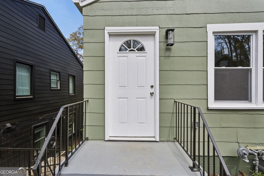 Photo of 2278 Sutton Street SE, Atlanta, GA 30317 (MLS # 10718340)