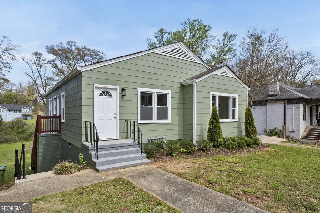 Photo of 2278 Sutton Street SE, Atlanta, GA 30317 (MLS # 10718340)