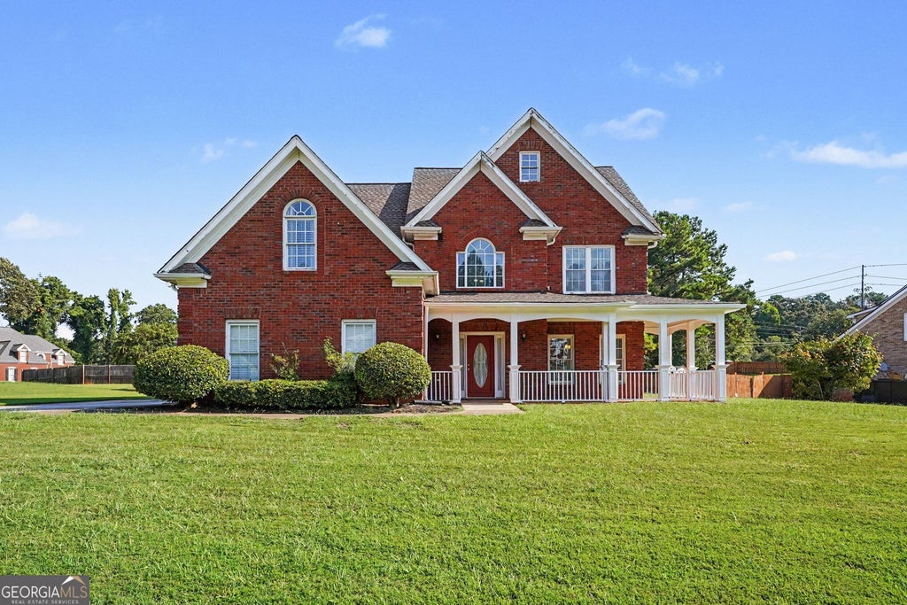 Photo of 2002 Evergreen Drive SE, Conyers, GA 30013 (MLS # 10842828)