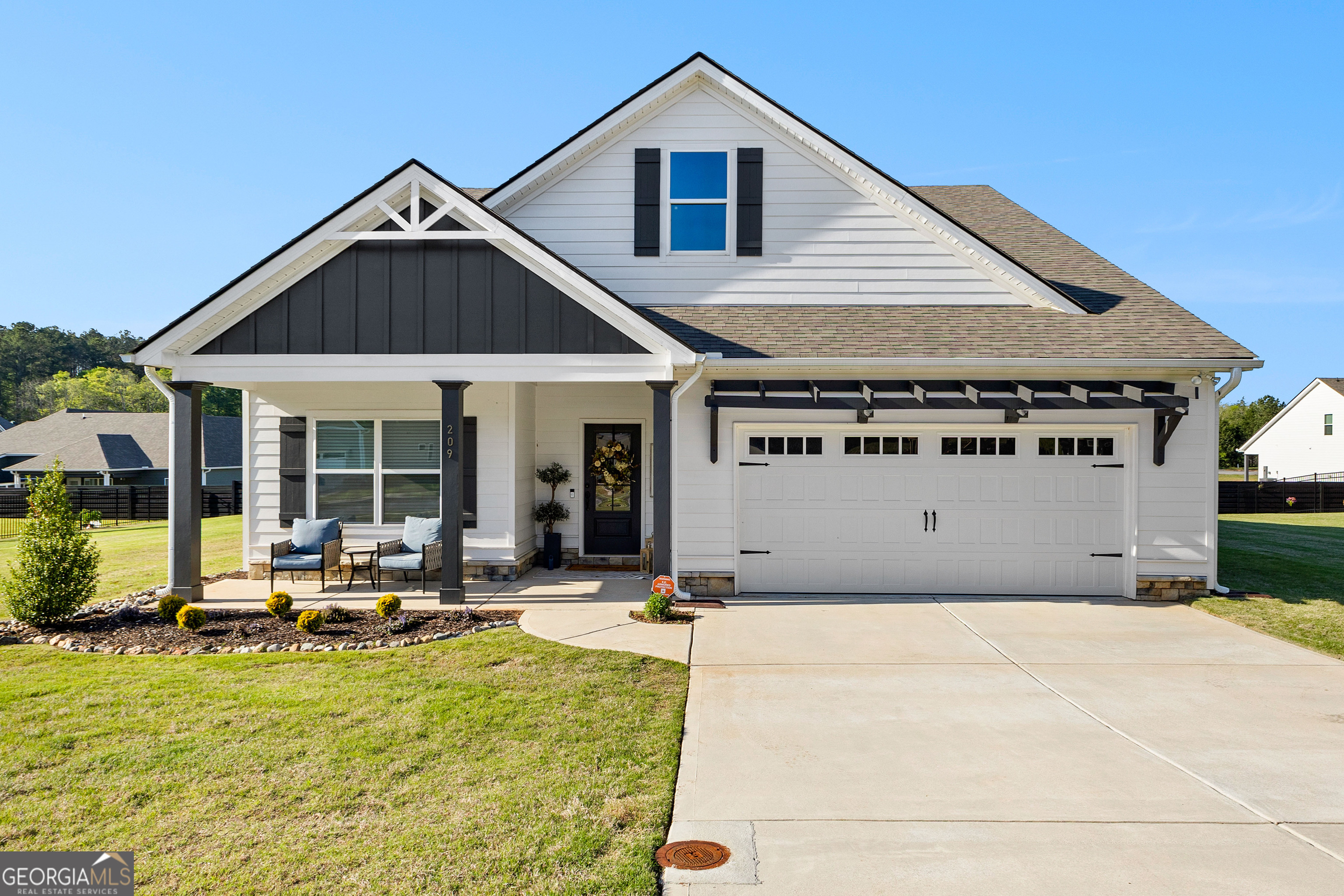 Senoia, Georgia 30276, United States, 4 Bedrooms Bedrooms, ,3 BathroomsBathrooms,Residential,Active,110342