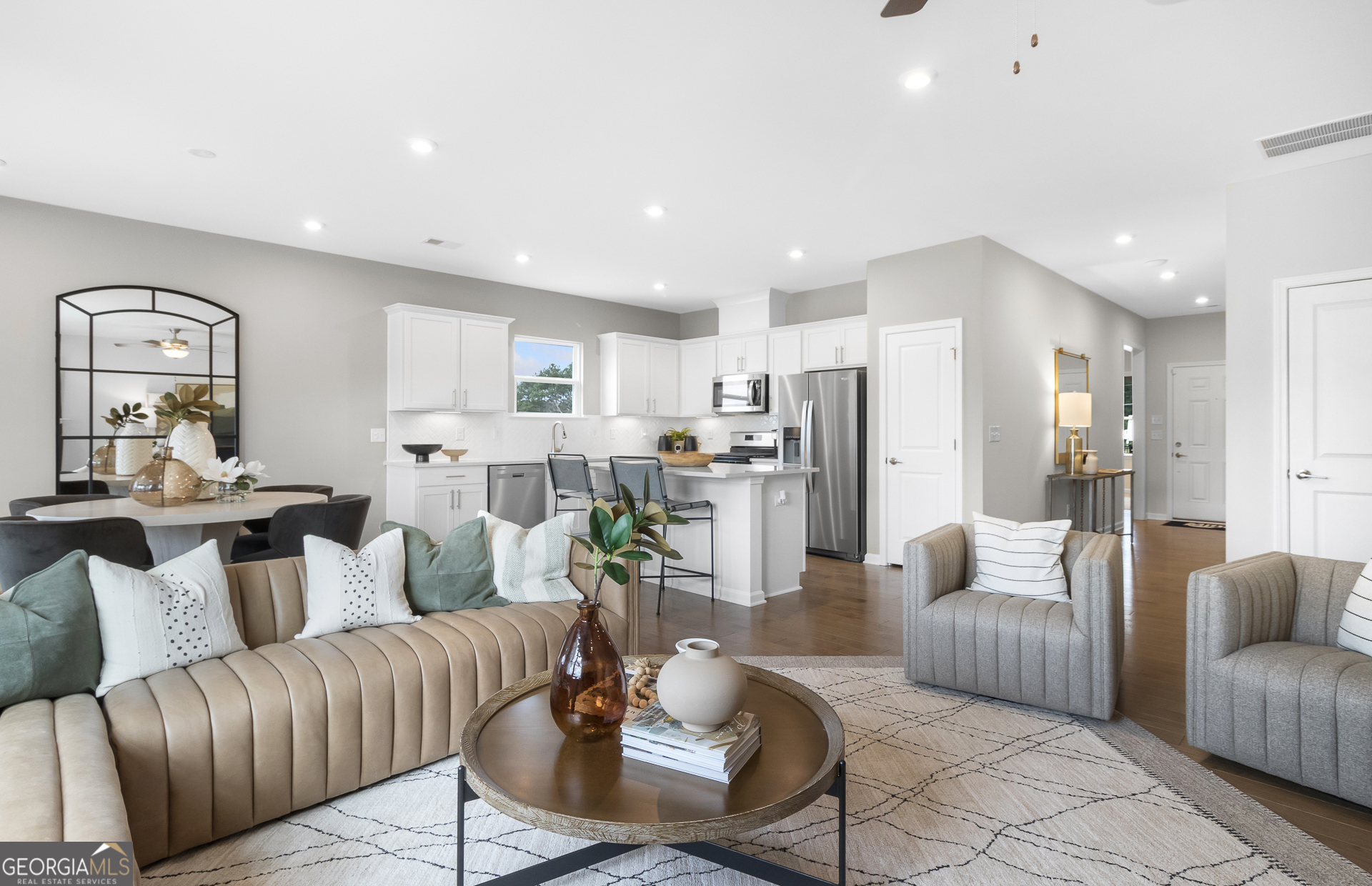 2058 Amaryllis DR