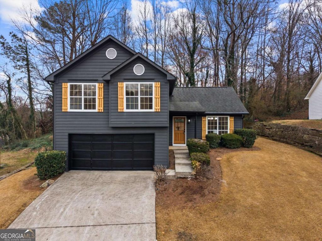 Photo of 960 Romer Pl, Stone Mountain, GA 30083 (MLS # 10682944)