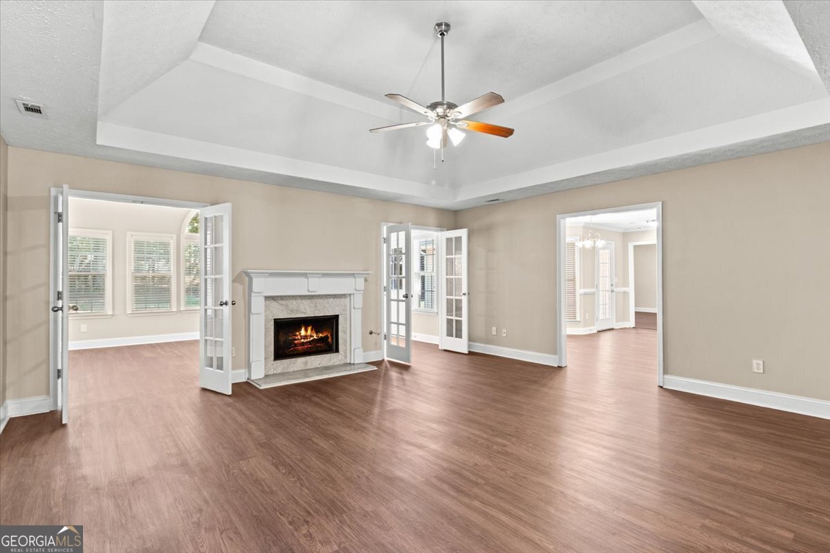 230 Creekside CIR
