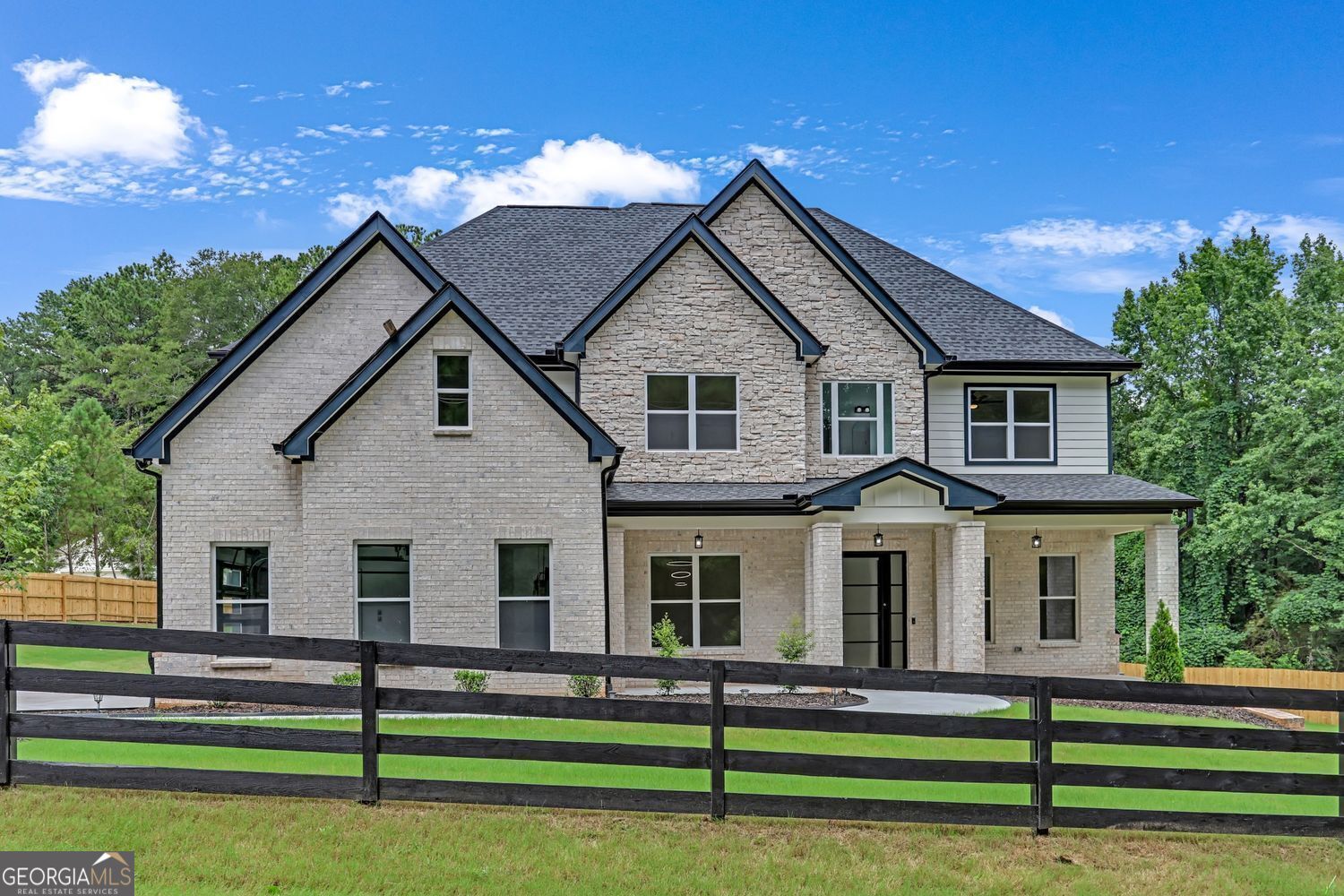 1465 Leach DR