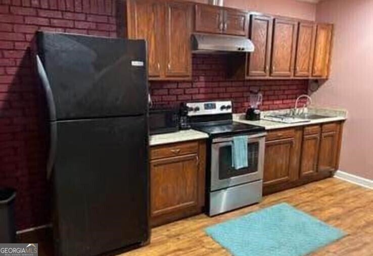 4157 Cedar Valley LN