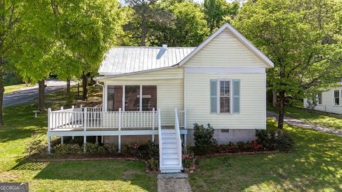 Photo of 212 S Piedmont Street, Calhoun, GA 30701 (MLS # 10736142)