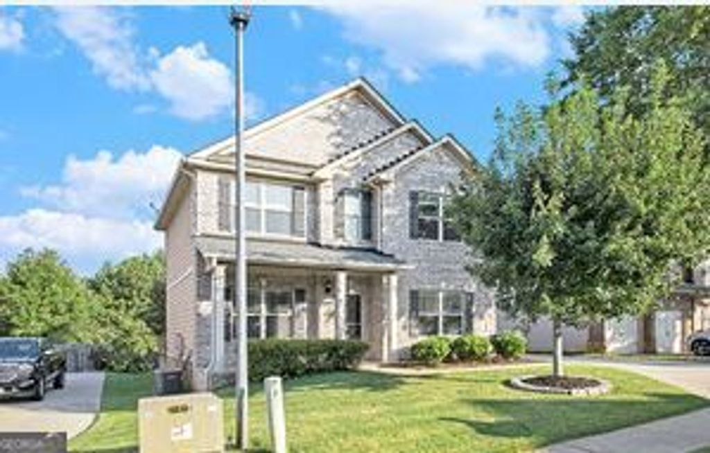 Photo of 14 Madrid Avenue, Newnan, GA 30263 (MLS # 10760308)
