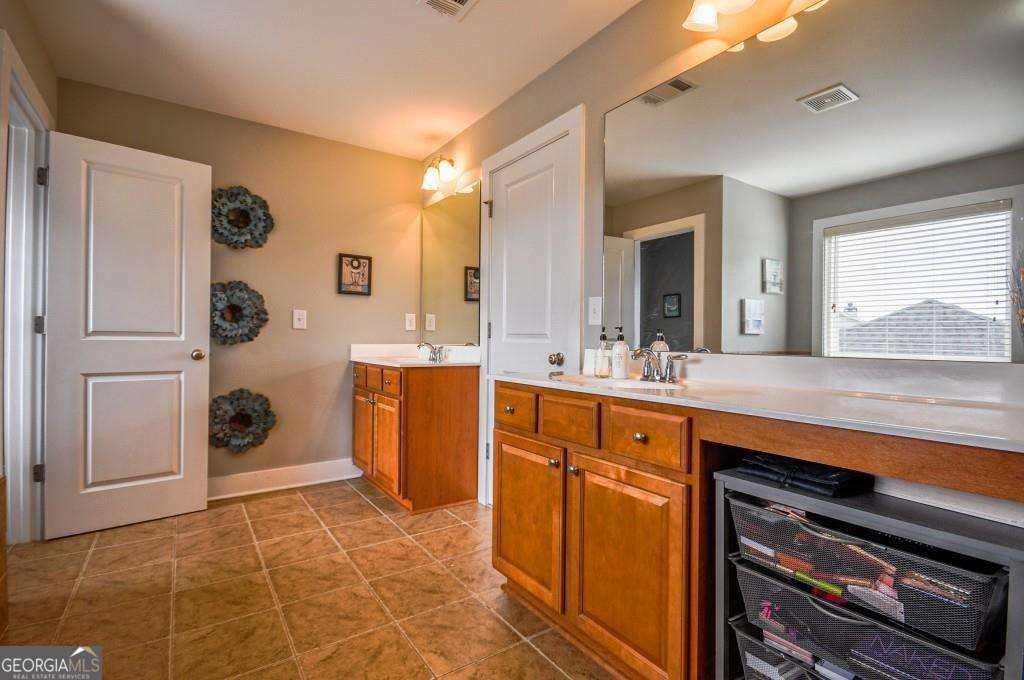 963 Ensign Peak CT
