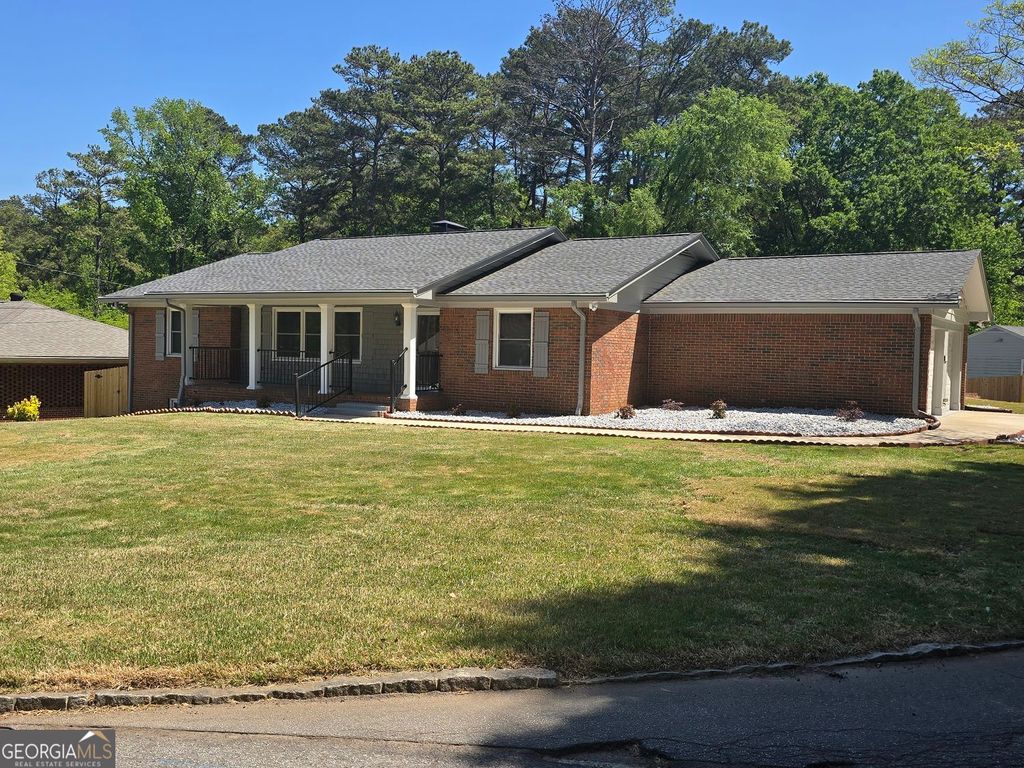 Photo of 3420 Northside Drive, Hapeville, GA 30354 (MLS # 10730235)