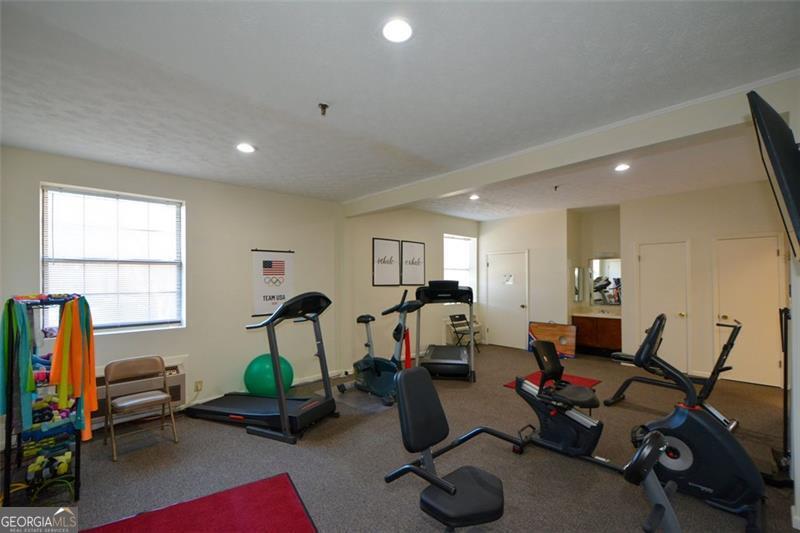 475 Mount Vernon HWY NE C-220