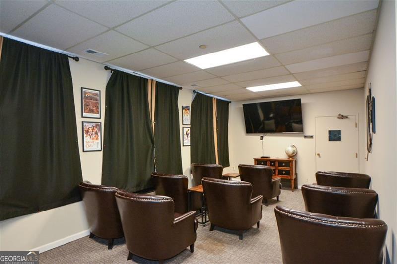 475 Mount Vernon HWY NE C-220