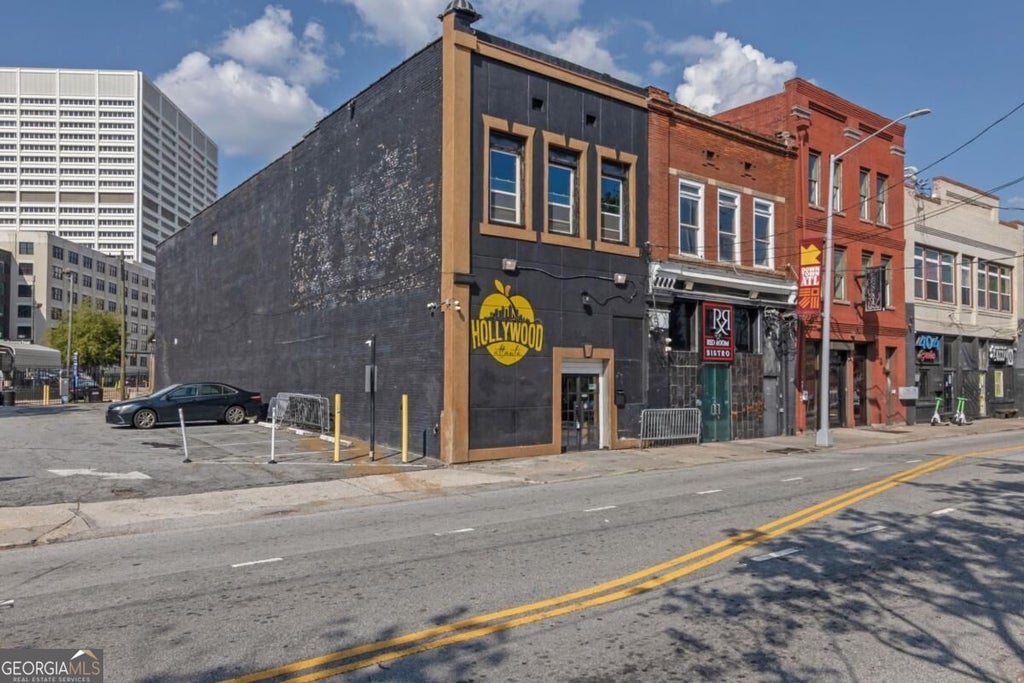 Photo of 257 Trinity Avenue SW, Atlanta, GA 30303 (MLS # 10849602)