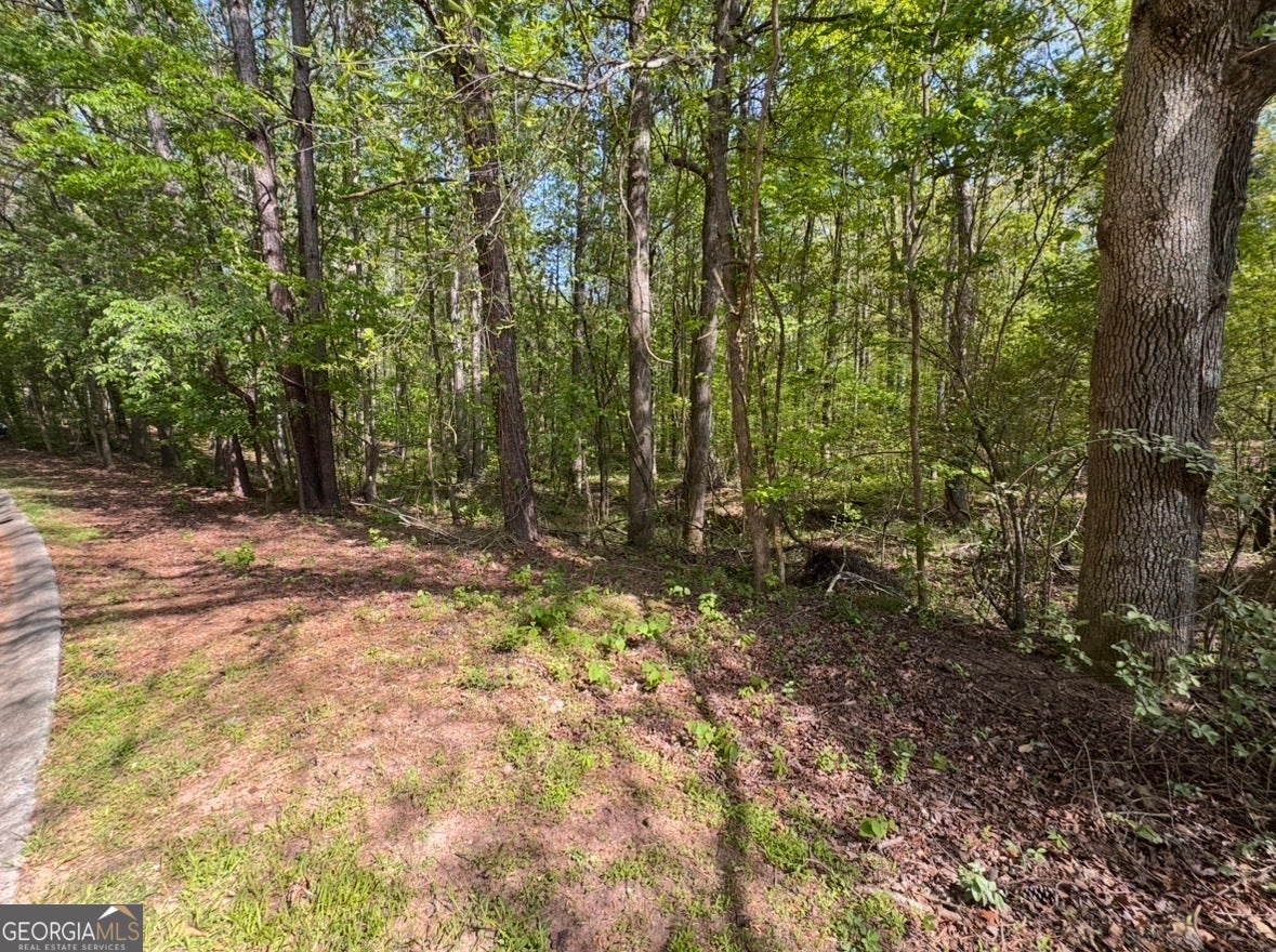 140 Emerald LN