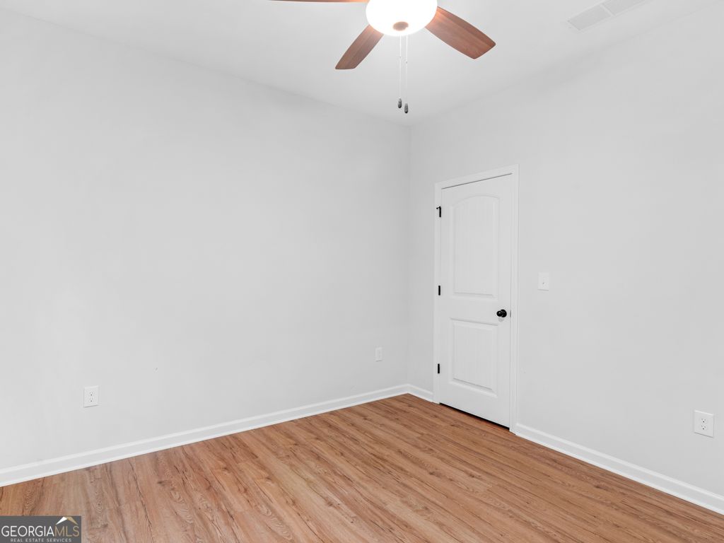 listing image 30