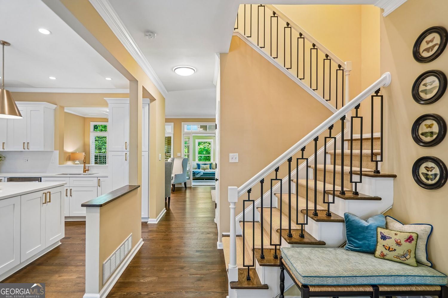 301 River Glen DR